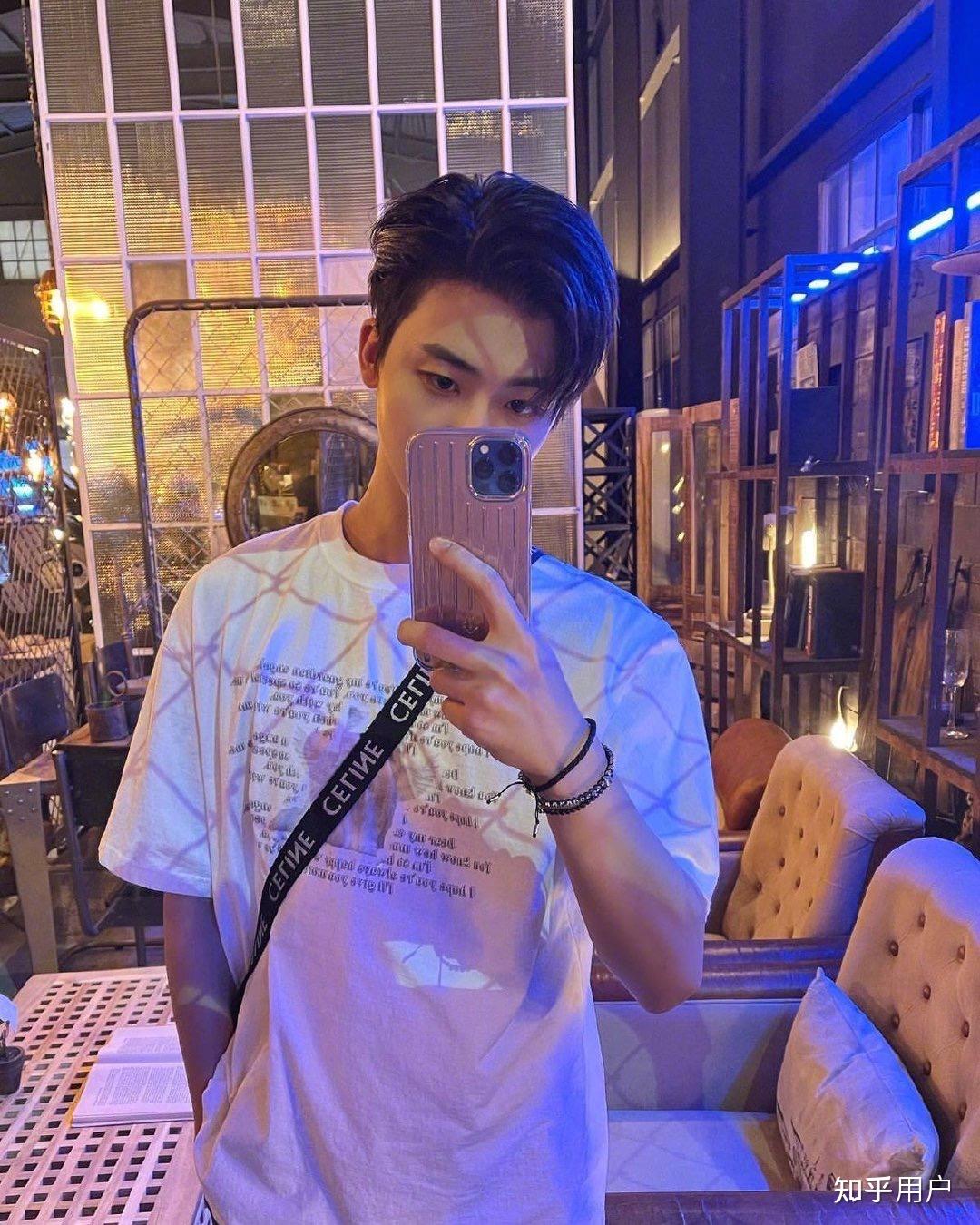 罗渽民真的和演员金智仁谈过吗,现在是又复合了吗? - 知乎