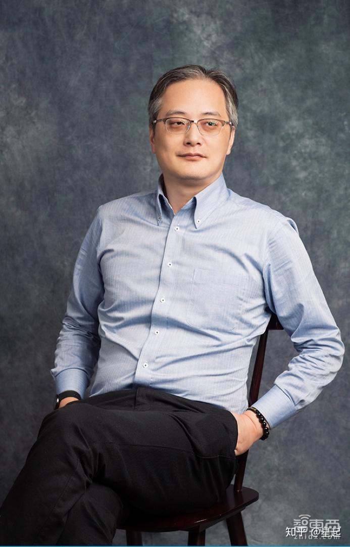 次专题会议的主要嘉宾已经确定,分别为小鹏汽车联合创始人,副总裁何涛