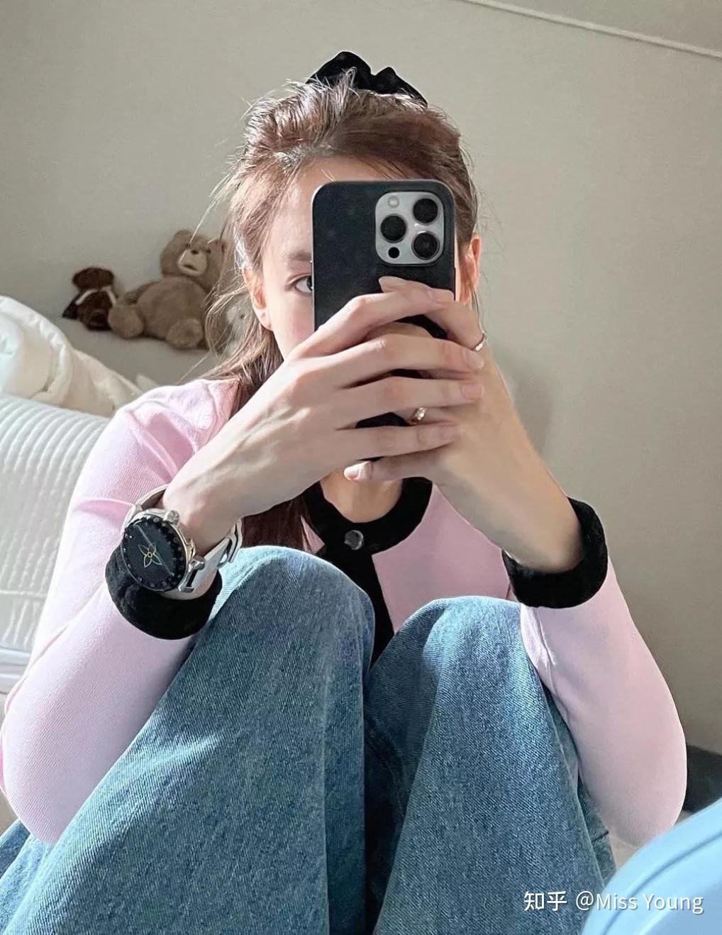 对着镜子自拍有什么技巧? - 知乎