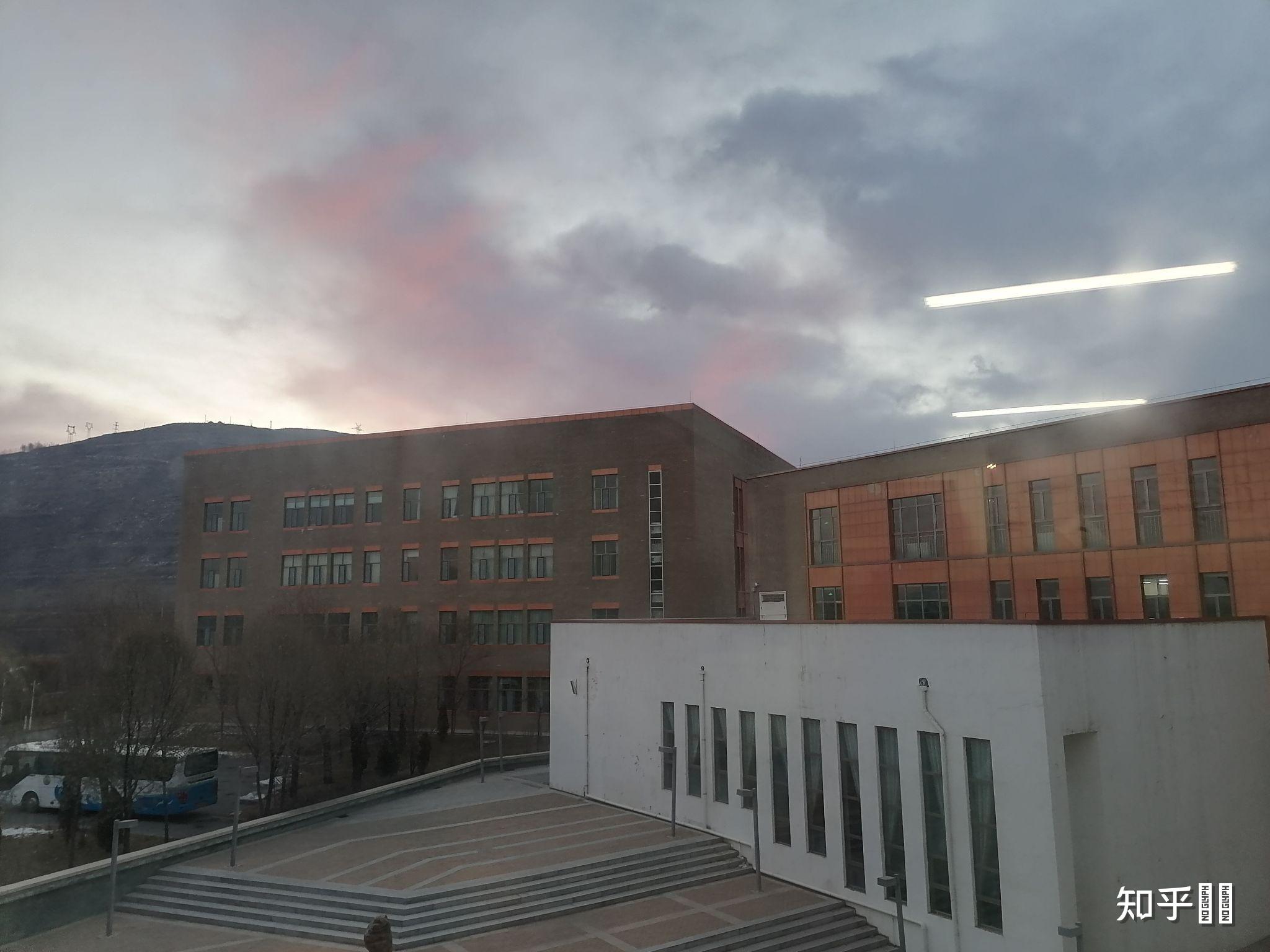 在西宁五中就读是一种怎样的体验