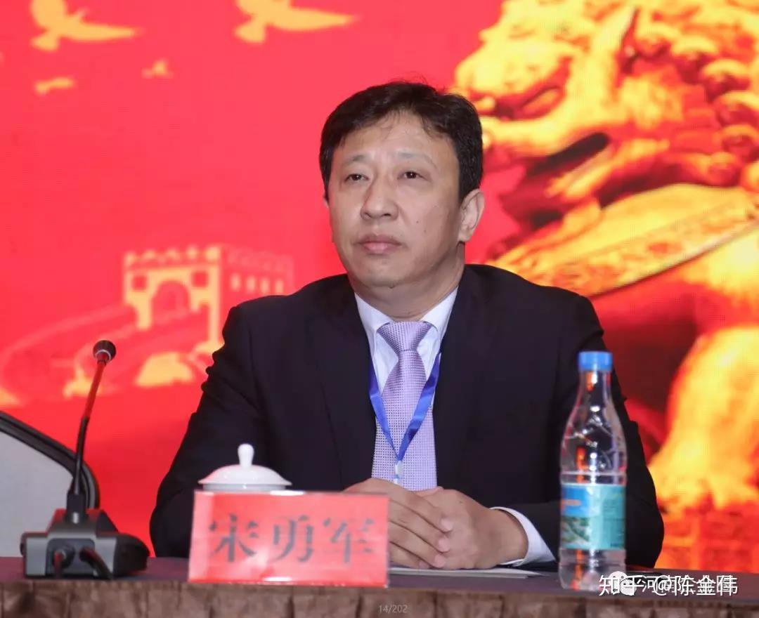 濮阳市委统战部副部长王洪涛他希望河南省龙乡商会充分利用好这一平台