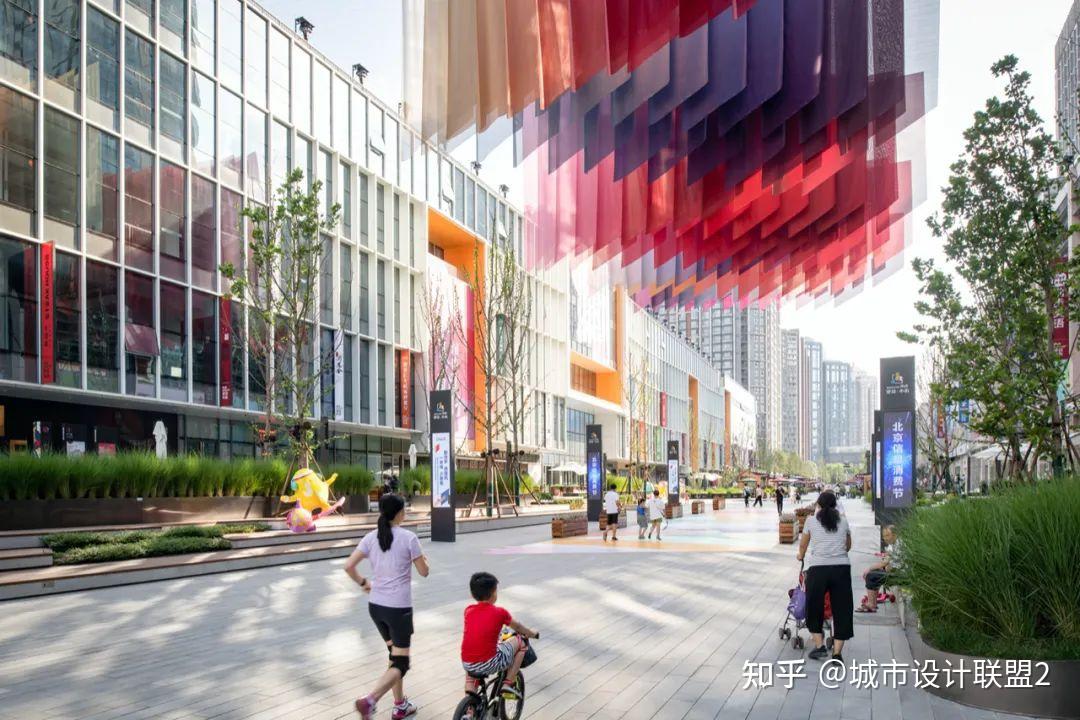 城市更新:景观重塑 旧城复苏 | 四个街道改造案例 - 知乎