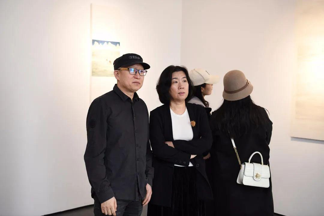 方 勇「十萬芙蓉——青綠山水新作展」開幕記事 - 知乎