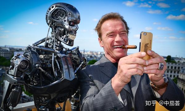 施瓦辛格是雪茄的死忠粉 | 硬汉分享三个抽雪茄经验