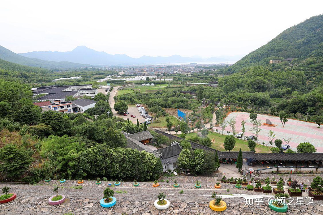 奉化大雷山周圍的張家坑村,石門古村,都是鄉村旅遊目的地.