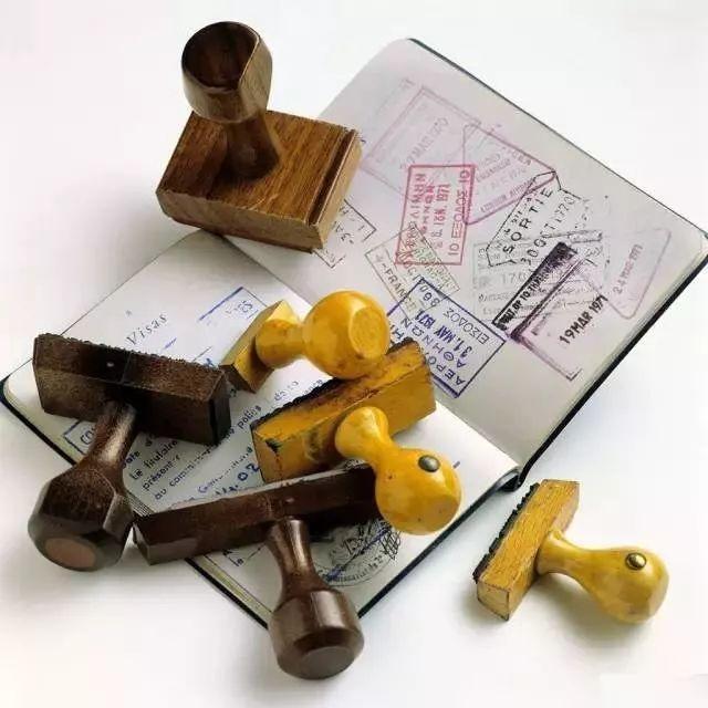 北美留学工作,是拿到绿卡之后还是拿到国籍之