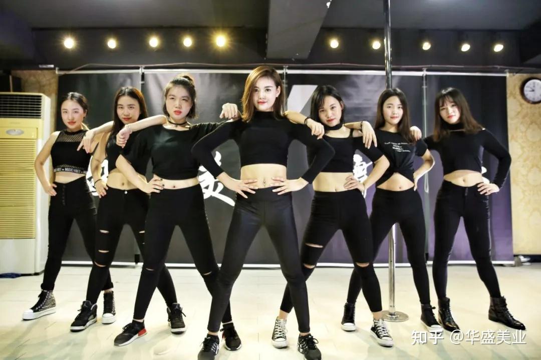 单店变4店业绩达千万级快手网红的她用舞蹈书写美丽人生