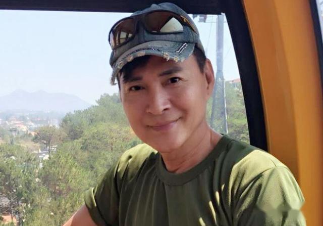 "大侠"徐少强:抛弃糟糠妻,诱雪梨未婚生子,71岁迷上女网红