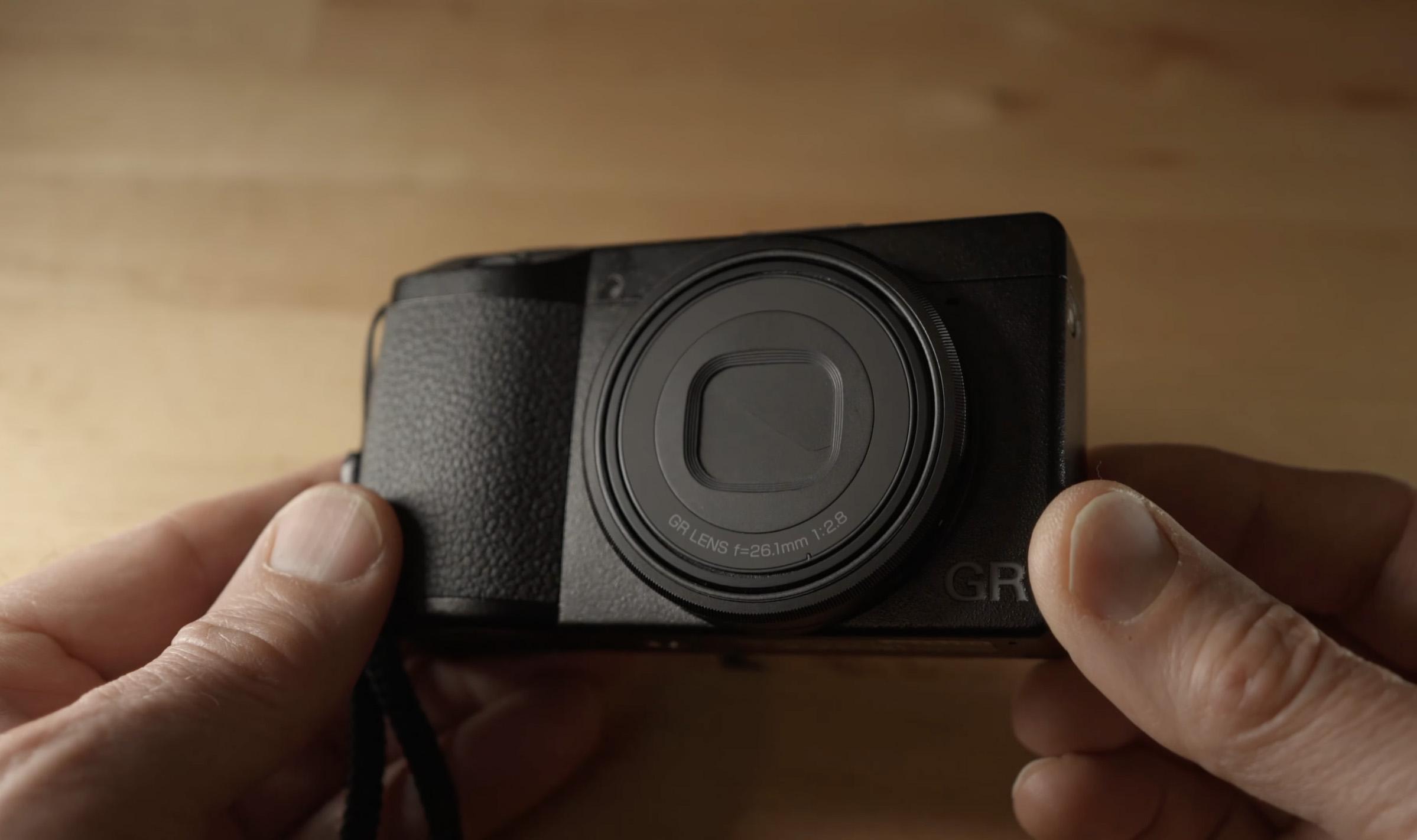 都是一体机,富士 x100v 和理光 gr3 怎么选 ?