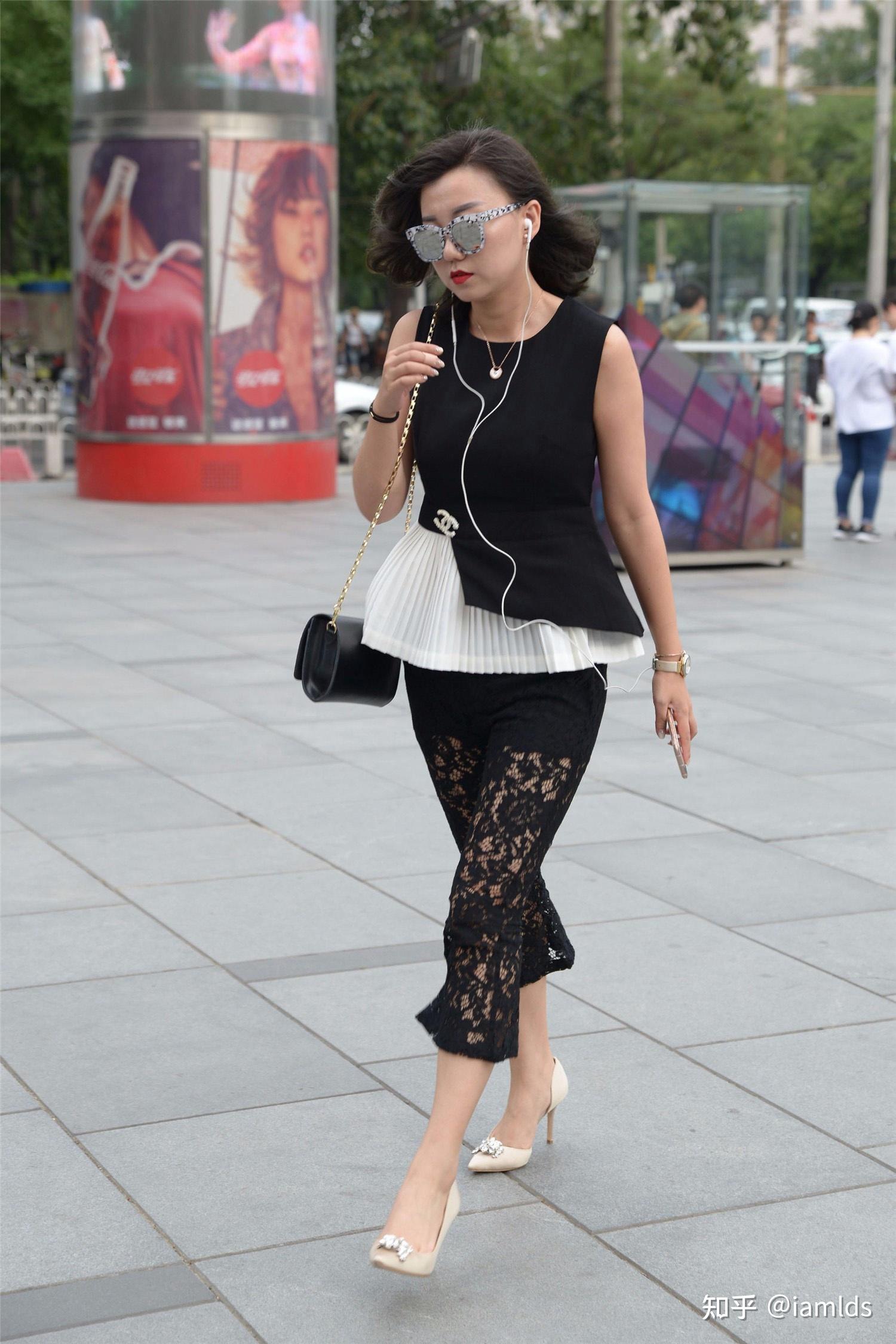 几个雅致女性的魔镜街拍