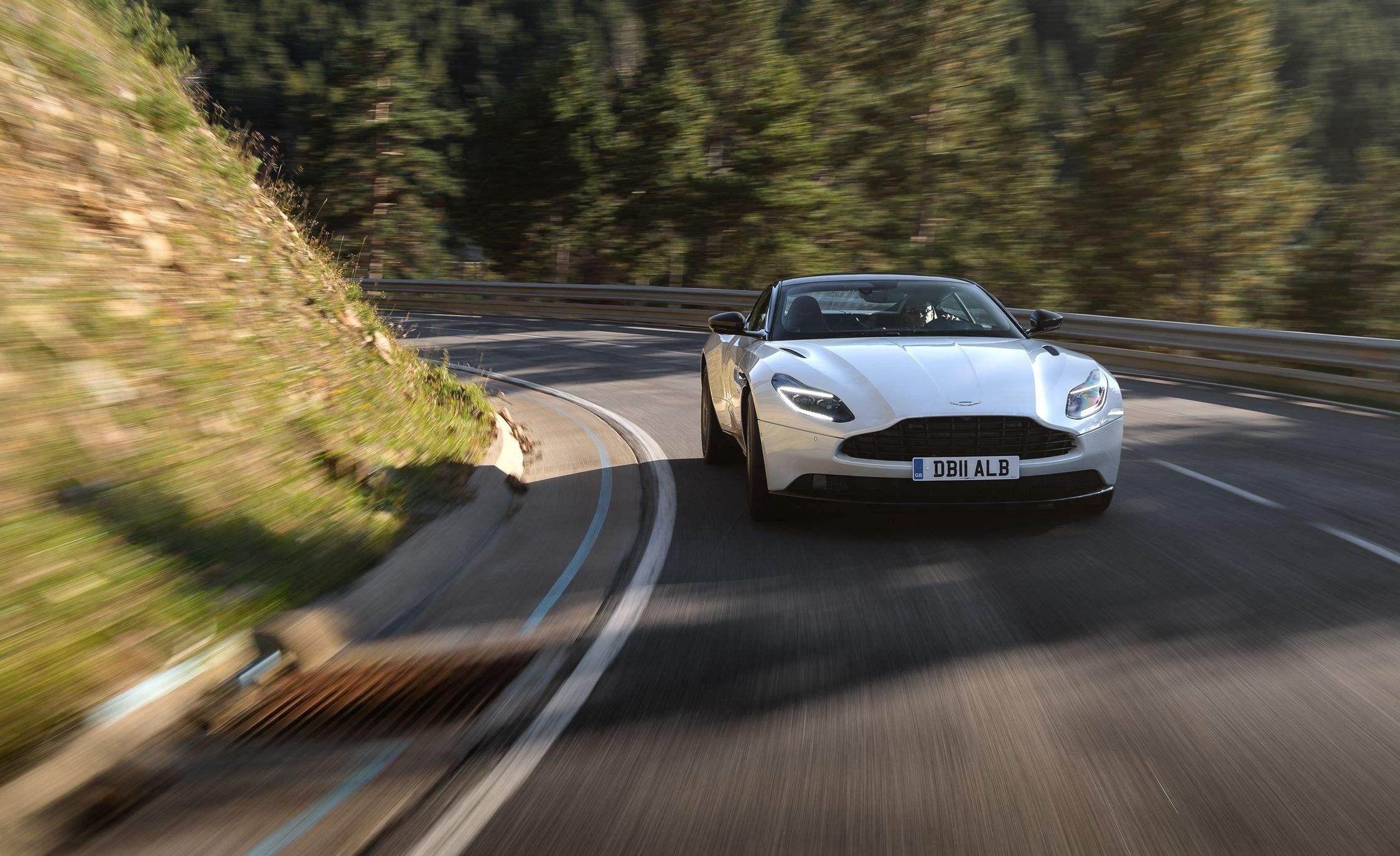 邦德的专用座驾入门即40tv8db11美在哪