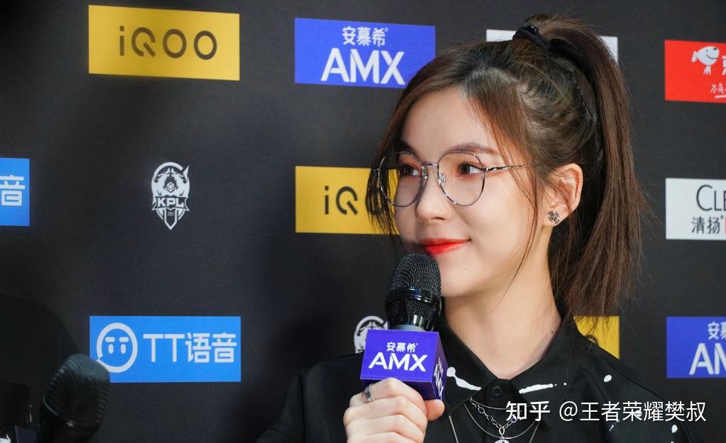 刚入职kpl就准备跳槽这位新晋主持人徐十七为何吃里扒外