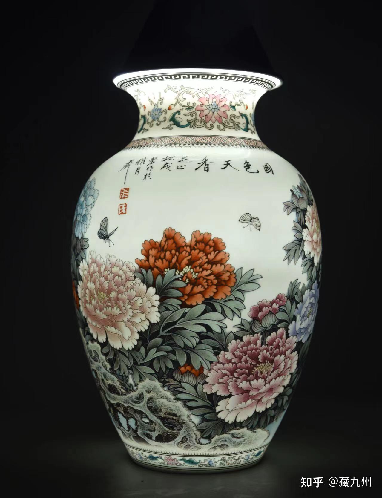 景德镇百年陶瓷珍品馆出品:张松茂,徐亚凤《金玉满堂》大师尊莲子瓶