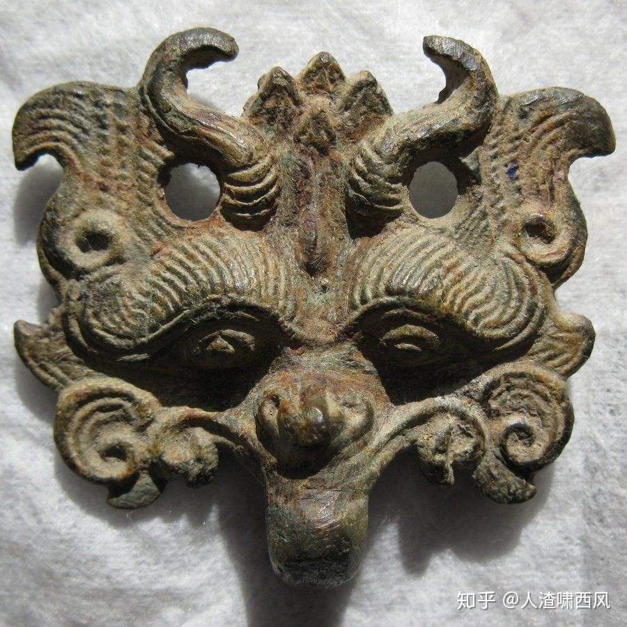 中国古代盔甲的兽头肩吞是真实存在的还是艺术创作? - 知乎