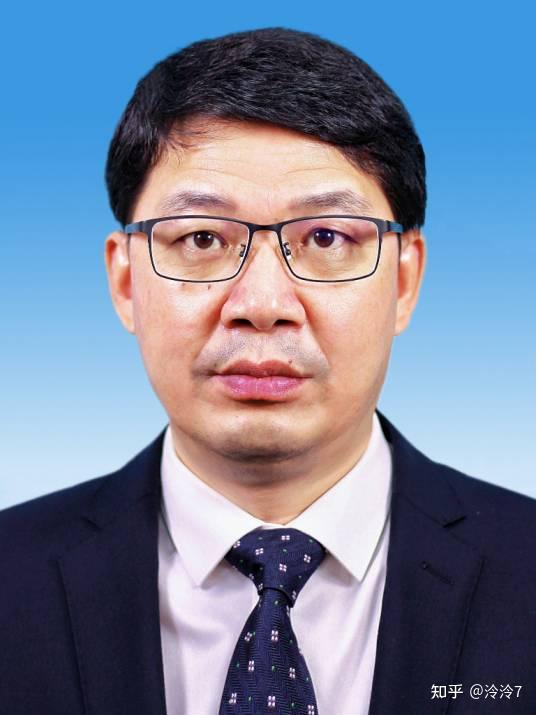 现任福建省漳州市委常委,组织部部长,市委党校校长,谷文昌干部学院第