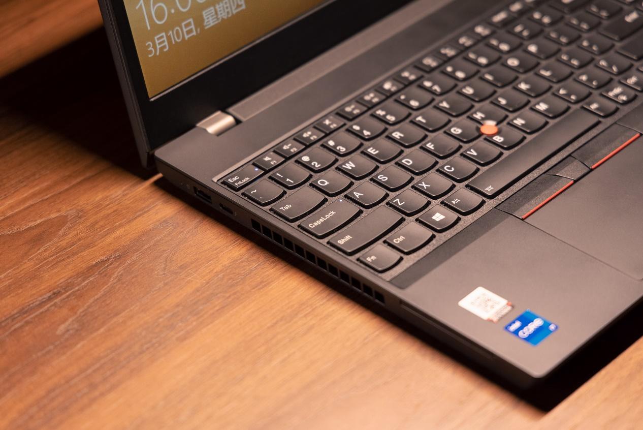 如何评价刚刚上市的thinkpadp15v2021