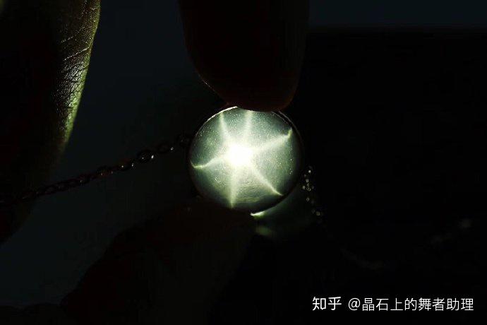 什么宝石有星光效应(什么宝石有星光效应?)