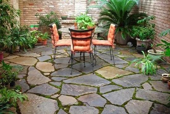 5 人 赞同了该文章   碎拼是一种较为随意的铺装方式,可以运用石材不