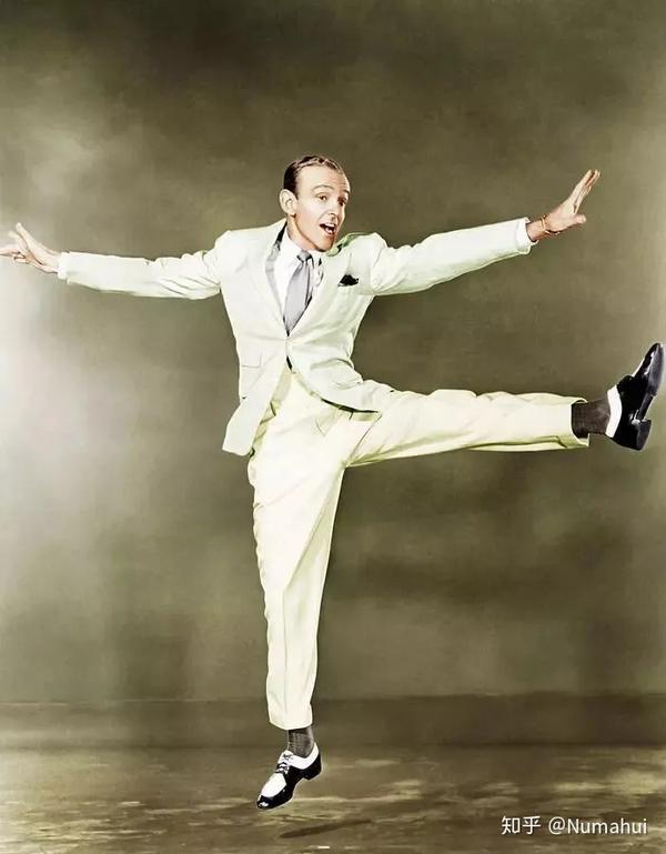 还是好莱坞舞「 fred astaire   弗莱德·阿斯泰尔」,来引出你卓越的