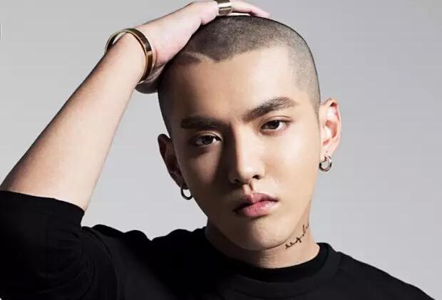 "吴亦凡真的很严格"——在对待自己这件事情上
