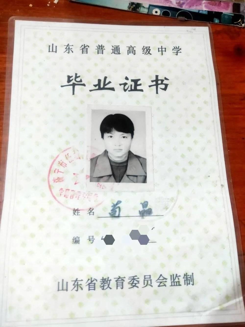 高材生被顶替上大学竟然是班主任偷走了她的分数