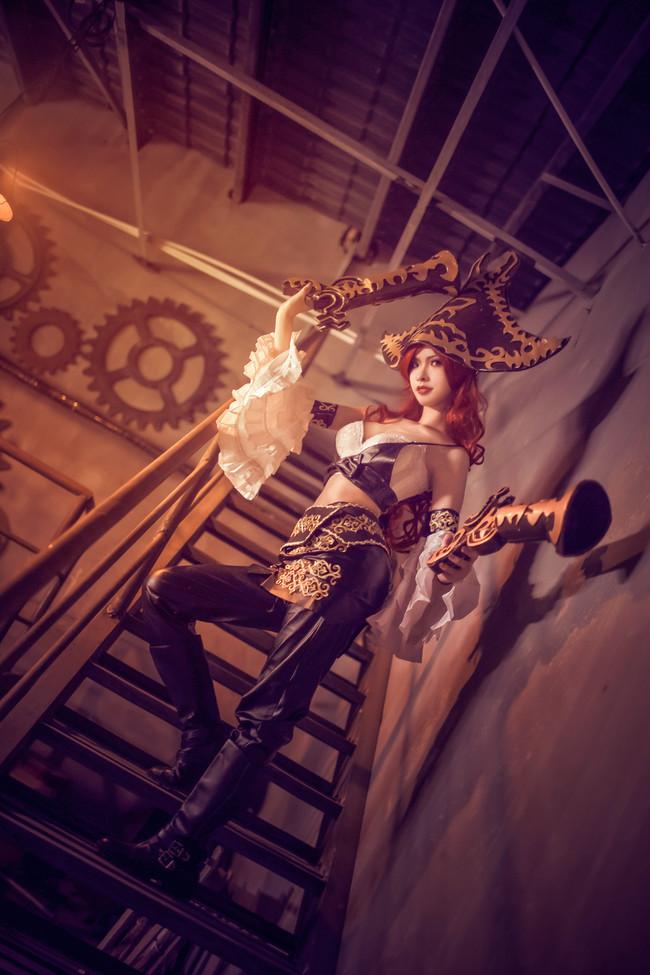 身为召唤师的我能够召唤二次元女神