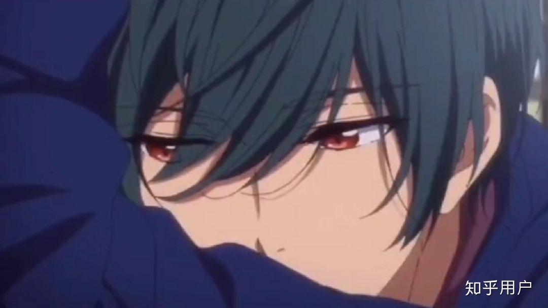 青头发红眼睛蓝衣服动漫人物男的出自那部动漫