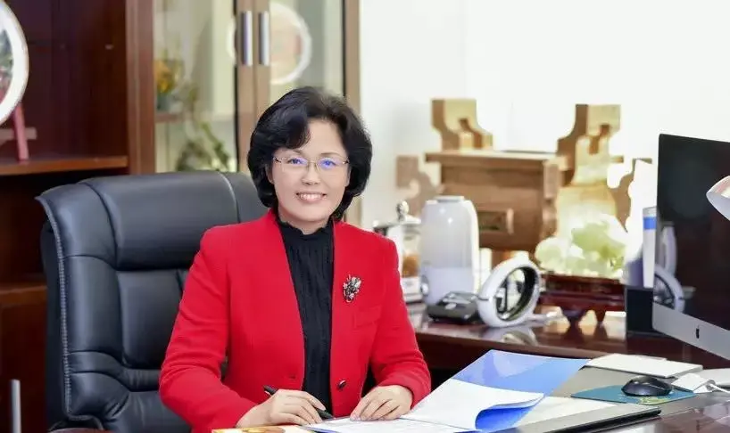 她去净月复制了师大附中办老百姓都够得着的好学校