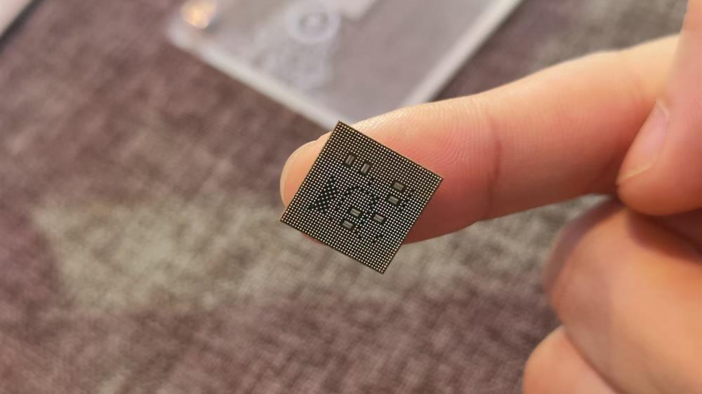 26万亿晶体管比ipad还大初创公司推出第二代超级芯片