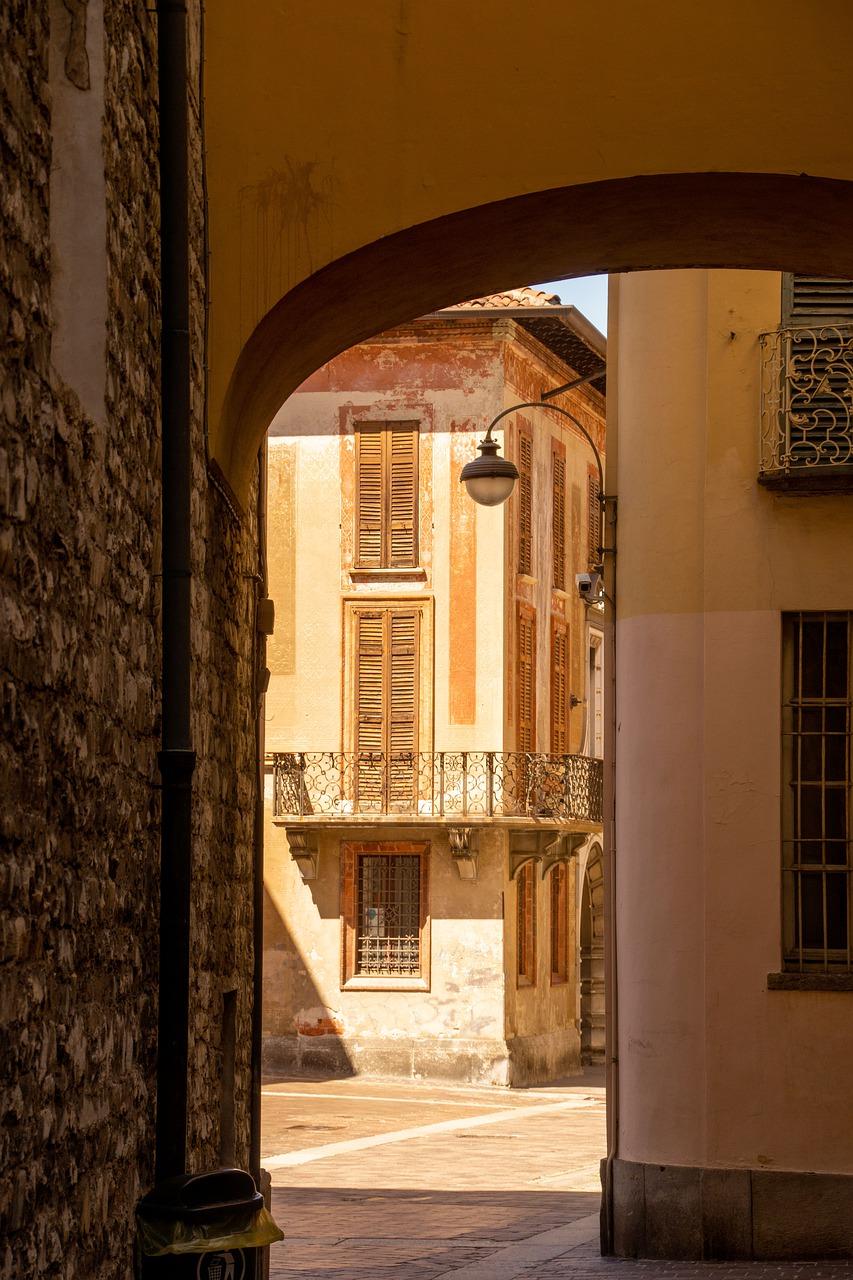 2. 附近大院二手房