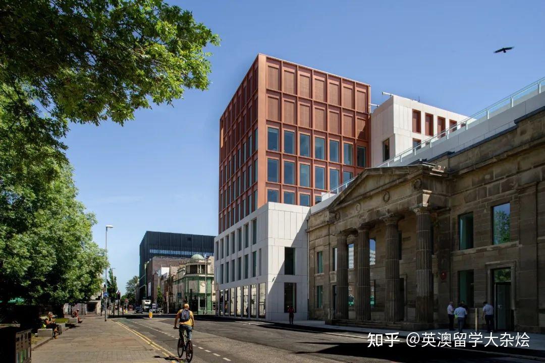 曼彻斯特城市大学拥有全英第二古老的艺术设计学院 -曼彻斯特艺术学院