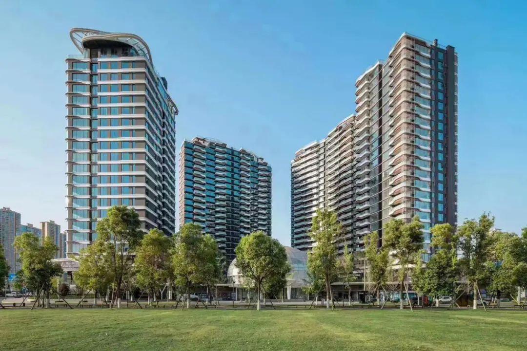 一半麓湖一半公园探寻成都最国际高端的美学体验生活
