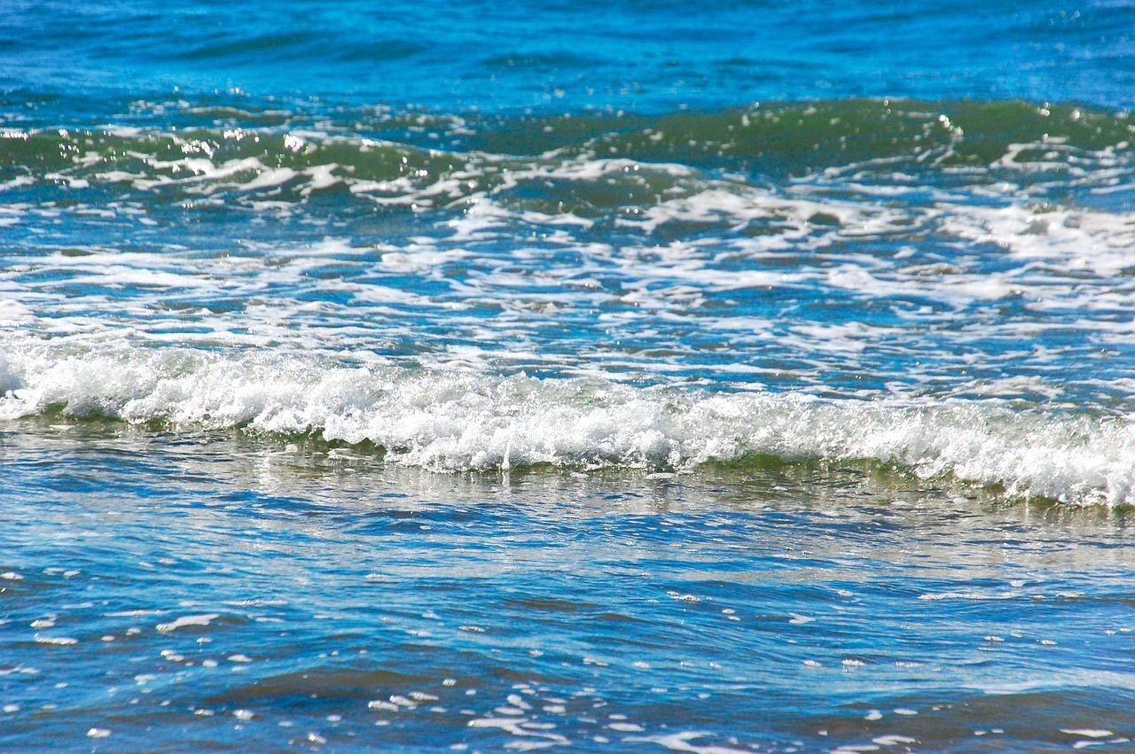 4. 海浪触手可及