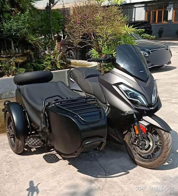 (一)海陵250 & 海陵300这个车除了叫海陵艾凡赫,还有叫叛逆者,19年有