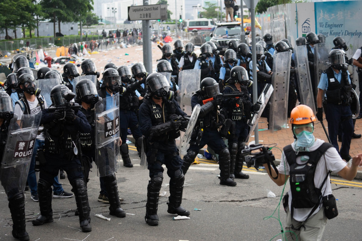 香港警隊精锐防暴部队:速龙小队(包括裝備)