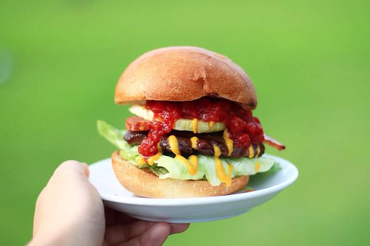 Ycam 来吃一口汉堡吧 知乎