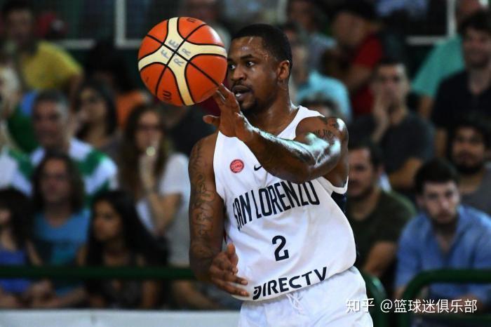 怒砍3211几乎一人击败中国男篮约旦队归化球员塔克是什么来头