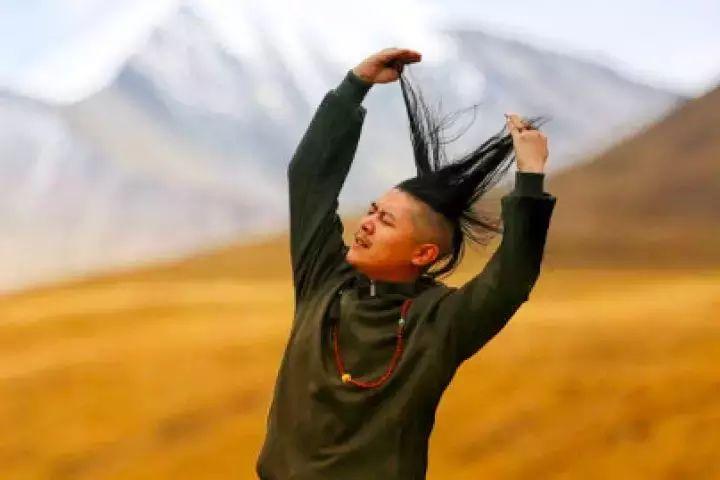 建议大冰立刻封笔去搞综艺