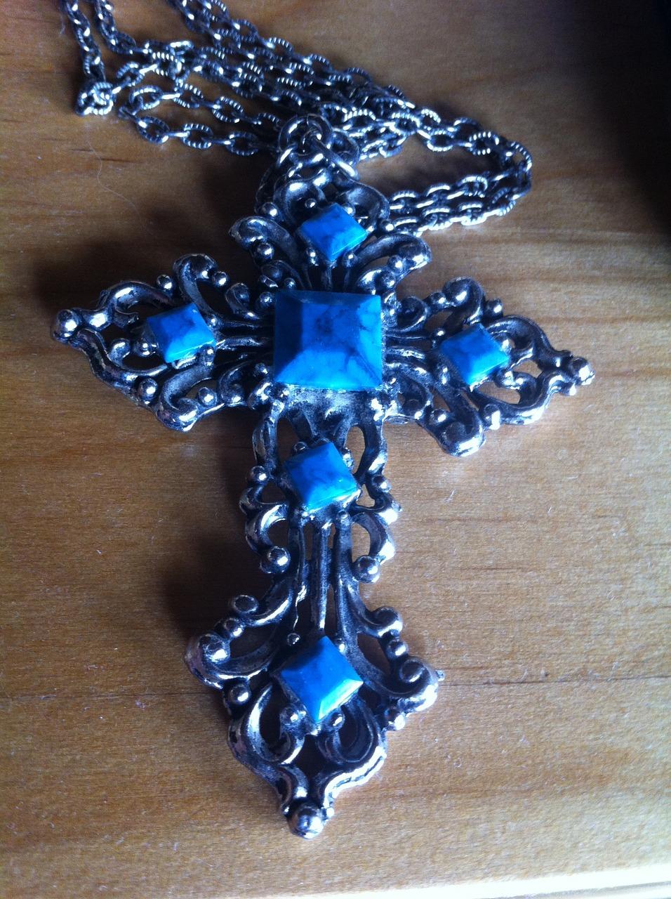 3. 纹理和光泽观察