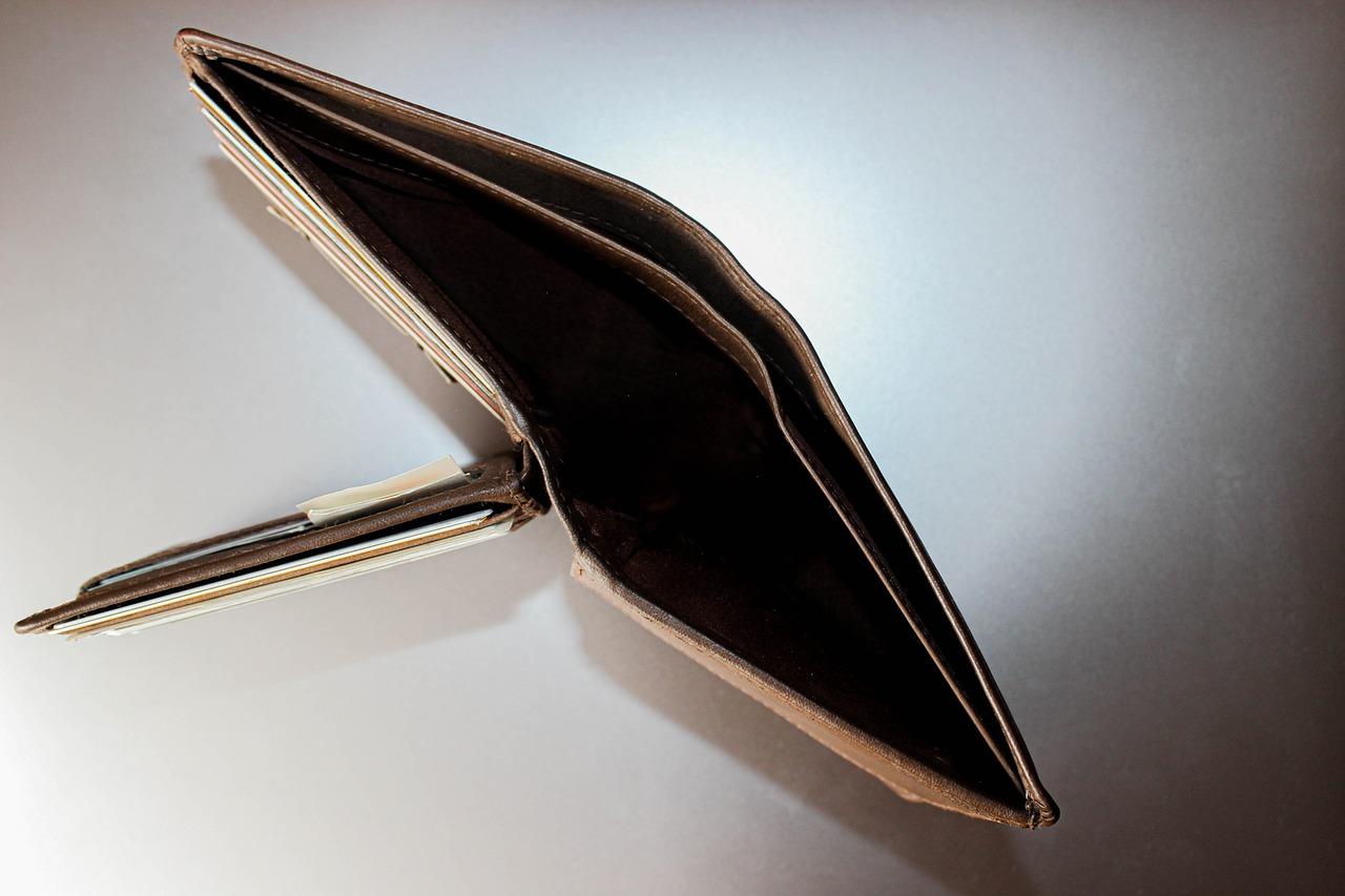 4. 清洗表面污渍