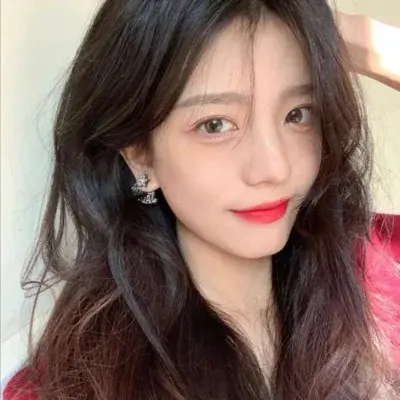 干净有气质女生头像(优选16张)