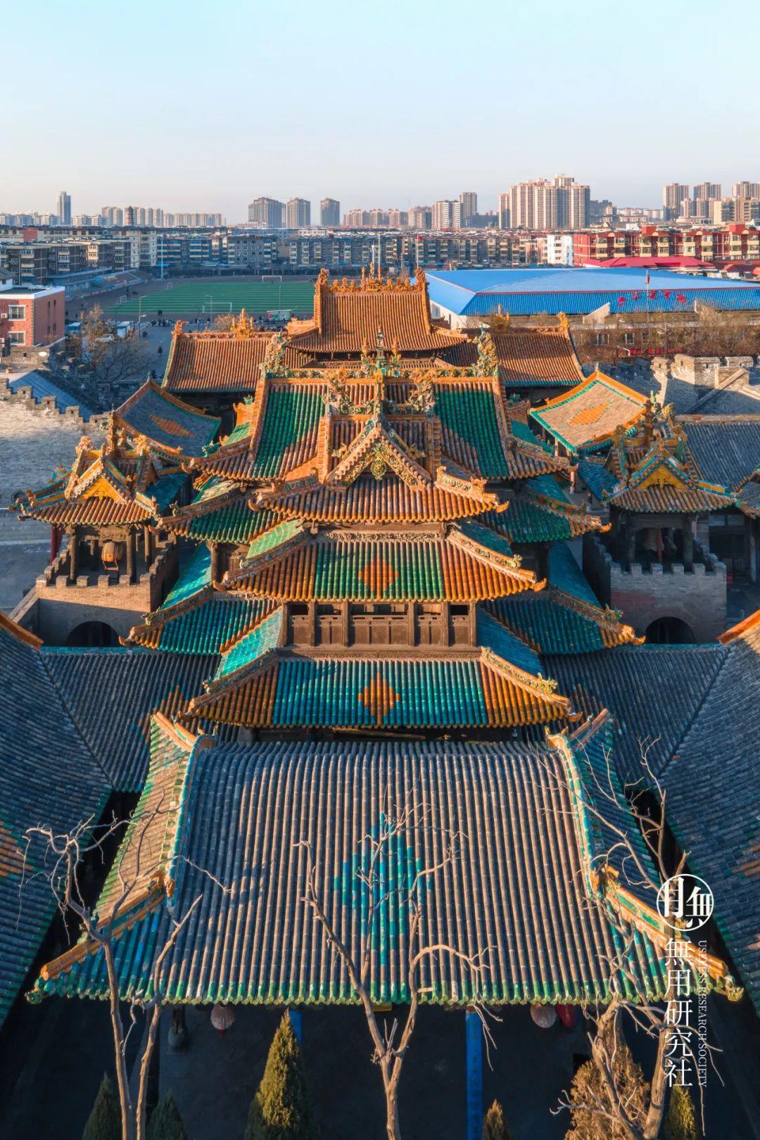 永寿寺雨花宫位于榆次源涡村,源涡村则位于榆次城区东南,榆次境内有