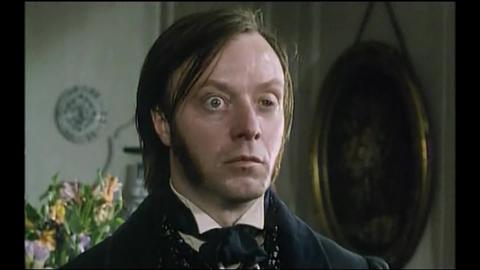 阿毛姑娘说的: 钱钟书认为,文学乃"天童舍利,五色无定,随