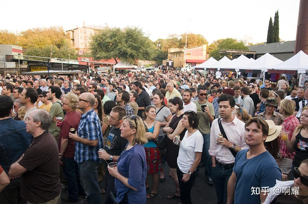 人群计数中多尺度变化问题