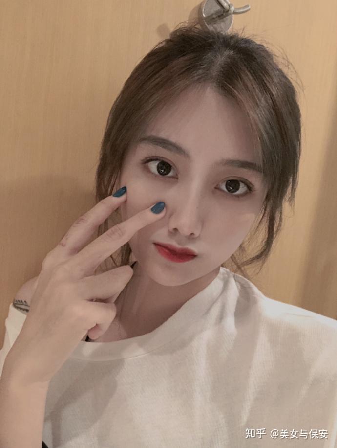 割完双眼皮的姐妹有什么宝贵意见?