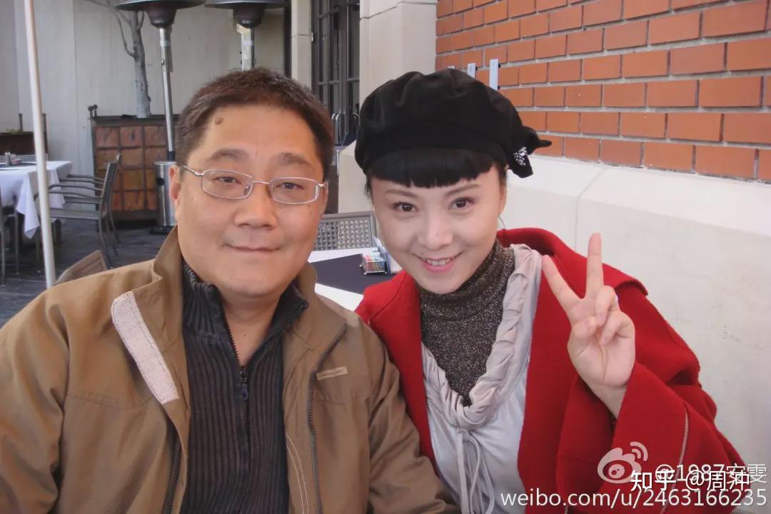 而苏越给了她极致的爱.她是"有情饮水饱"的人.但安雯甘之若饴.