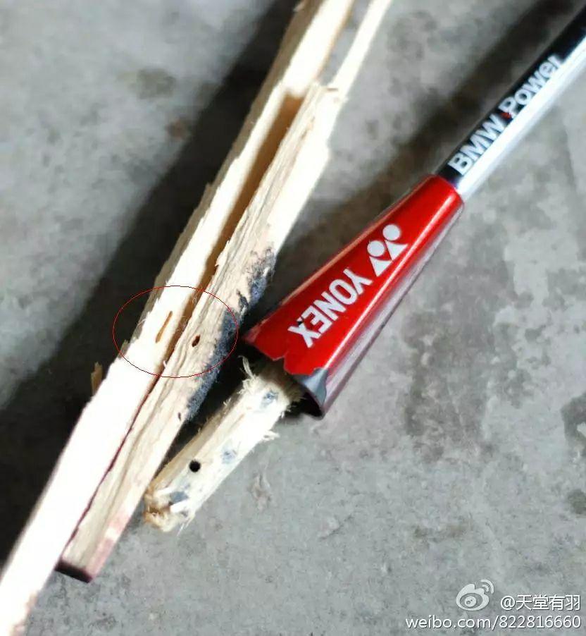羽毛球拍手柄木制的好还是碳纤维的好