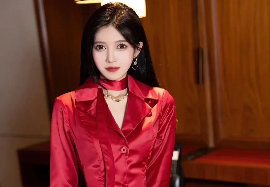 青丘女神,娜比,MilkyBomb,青山裕企,Tina甜仔写真合集下载-星颜少女