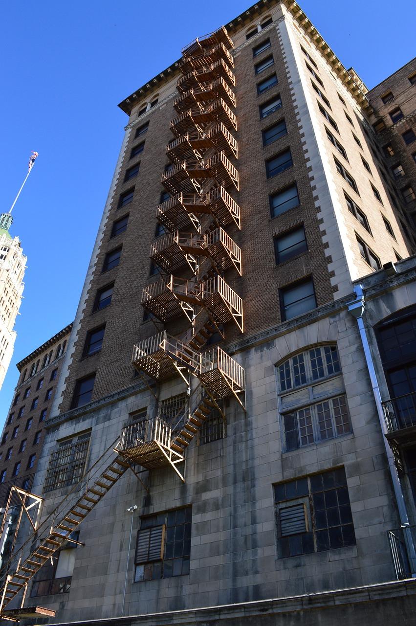 天正建筑如何布置楼梯