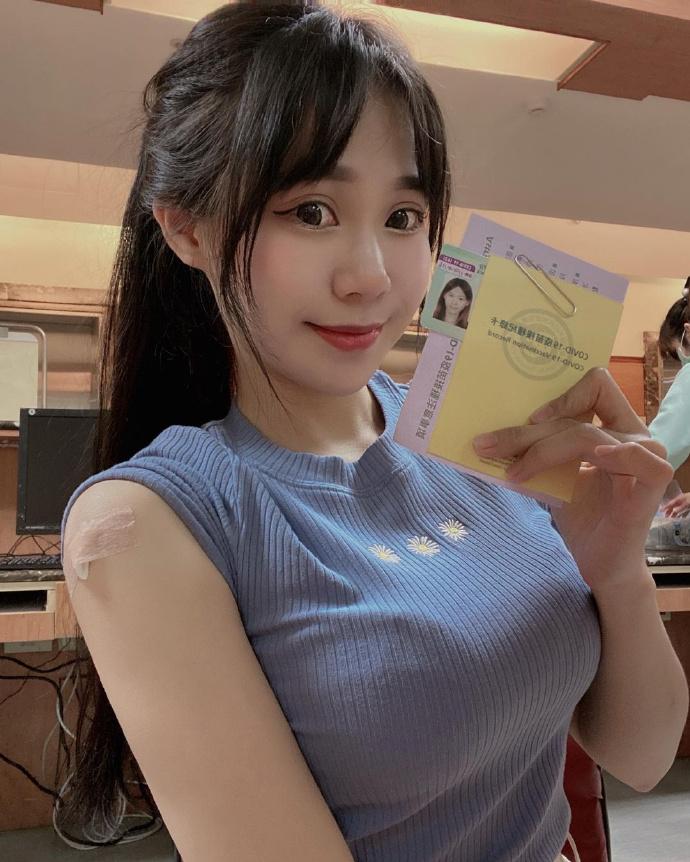 医院icu正妹护理师好萌制服底下藏火辣曲线